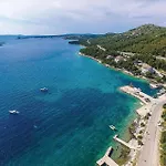 Casa vacanze In With Outdoor Swimming Pool