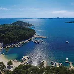 Casa vacanze In With Outdoor Swimming Pool