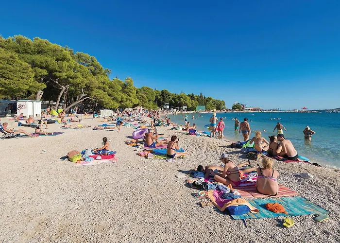 2 Bedroom Front In Nyaraló *