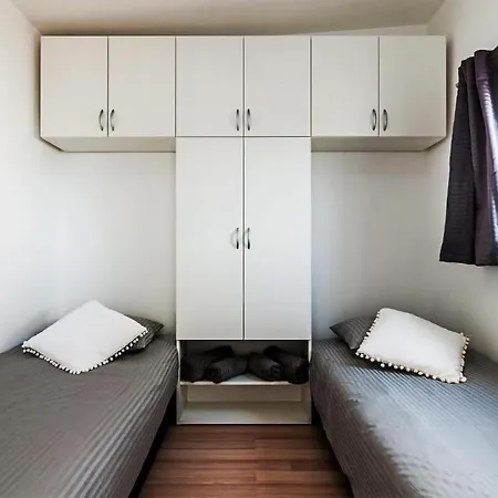 Hébergement de vacances 2 Bedroom Front In Drage